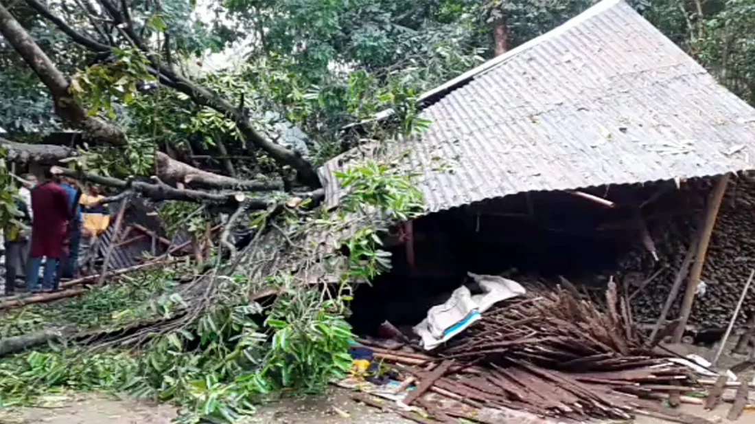 কালবৈশাখী ঝড় ও বজ্রপাতে সুলেমানপুরে ৫ জনের মৃত্যু