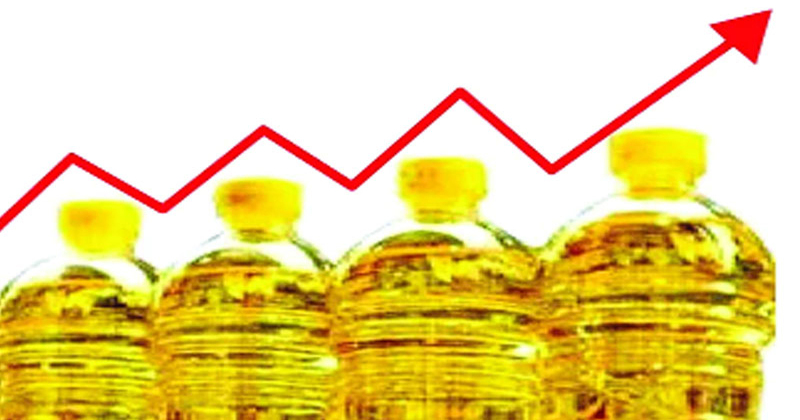 তেলের দাম বাড়িয়ে চরম দায়িত্বহীনতার পরিচয় দিয়েছে সরকার: বাম জোট