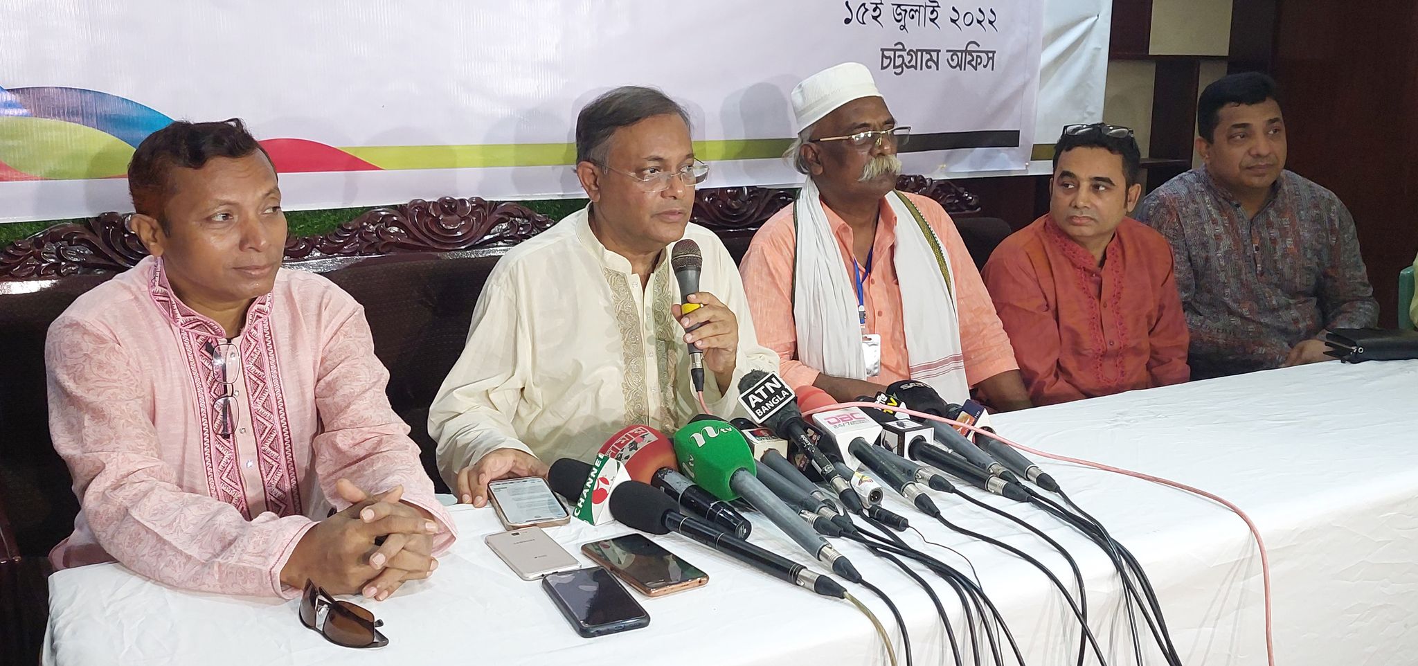 জিএম কাদের-রিজভী শিক্ষিত হয়েও অশিক্ষিতের মতো বক্তব্য দিচ্ছেন : তথ্যমন্ত্রী