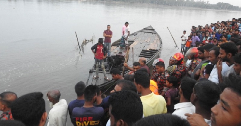 পঞ্চগড়ে নৌকাডুবি: মৃতের সংখ্যা বেড়ে ৩২