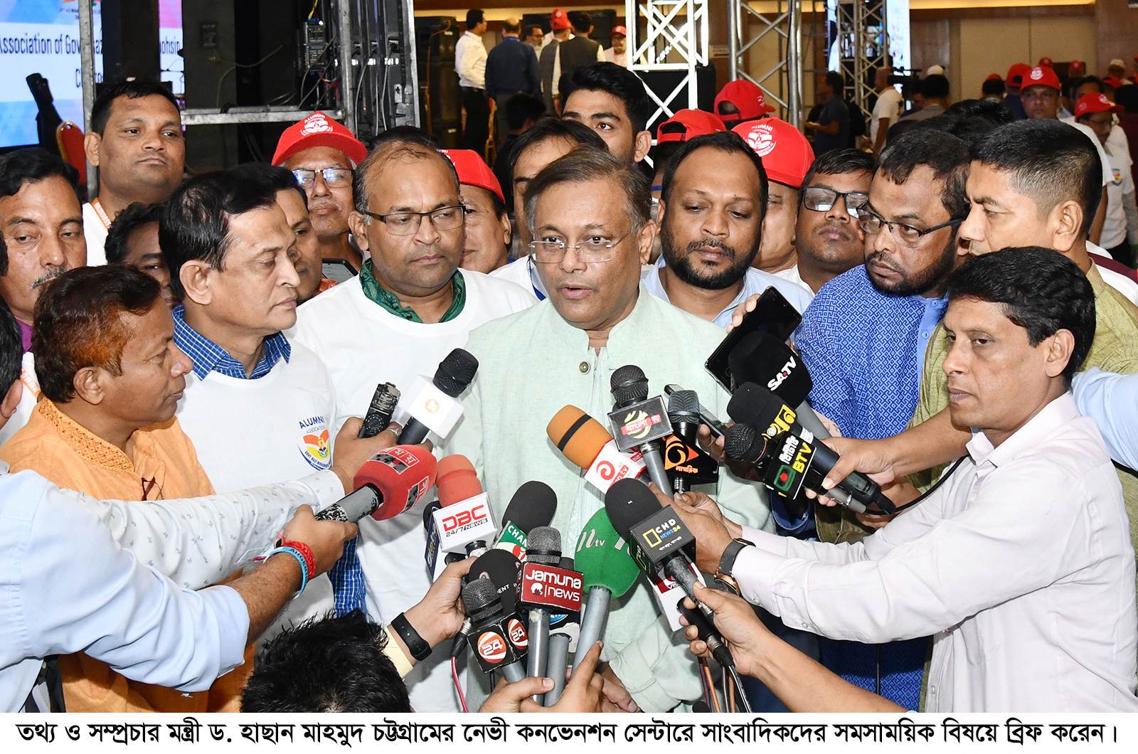 খালেদা জিয়া জনসভায় যাওয়া না যাওয়া অবাস্তব ও অলিক চিন্তা : তথ্যমন্ত্রী