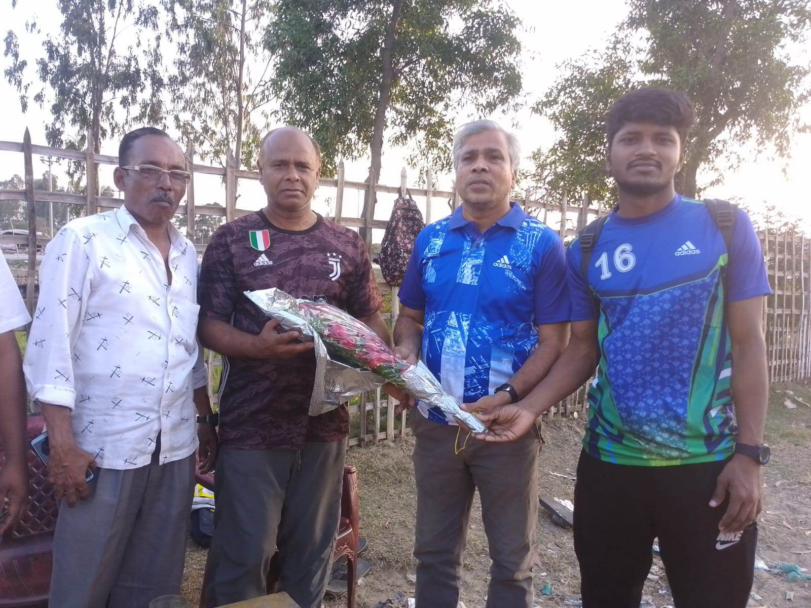হালিশহর একাদশ ক্লাবের আন্ত: একাডেমি কাপ ফুটবলে মুক্তিযোদ্ধা সিরাজুল আমিন স্মৃতি জয়ী