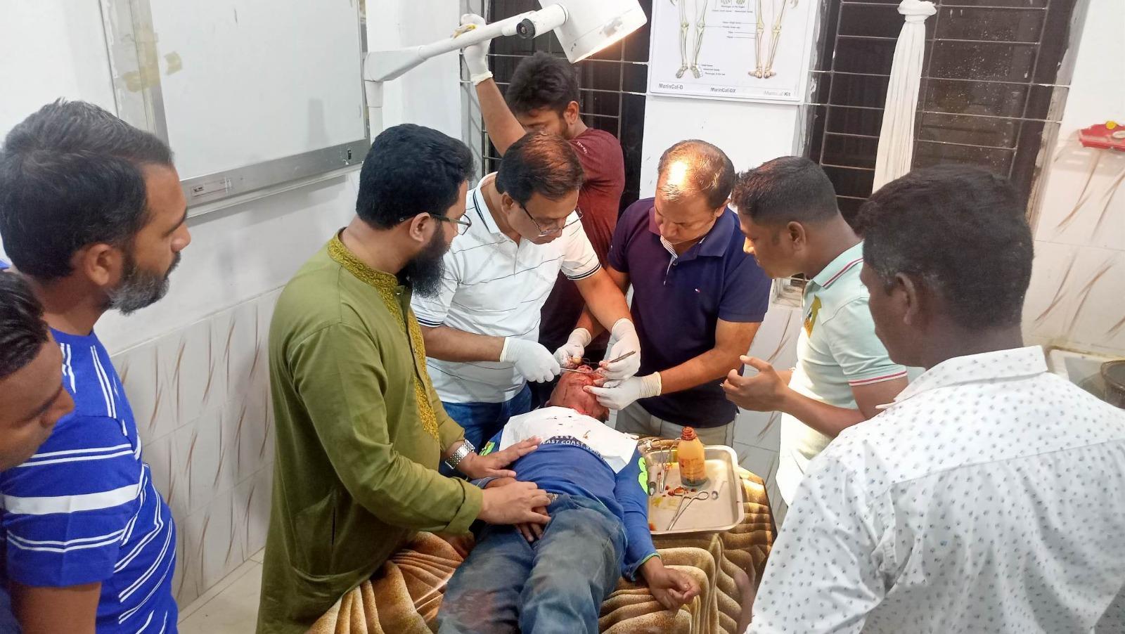 ঝালকাঠিতে নাগরদোলা থেকে ছিটকে পড়ে আহত ৪
