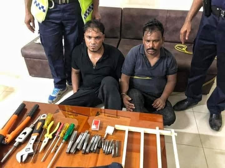 নলছিটিতে এজেন্ট ব্যাংকে চুরির সময় ২চোর হাতে নাতে আটক