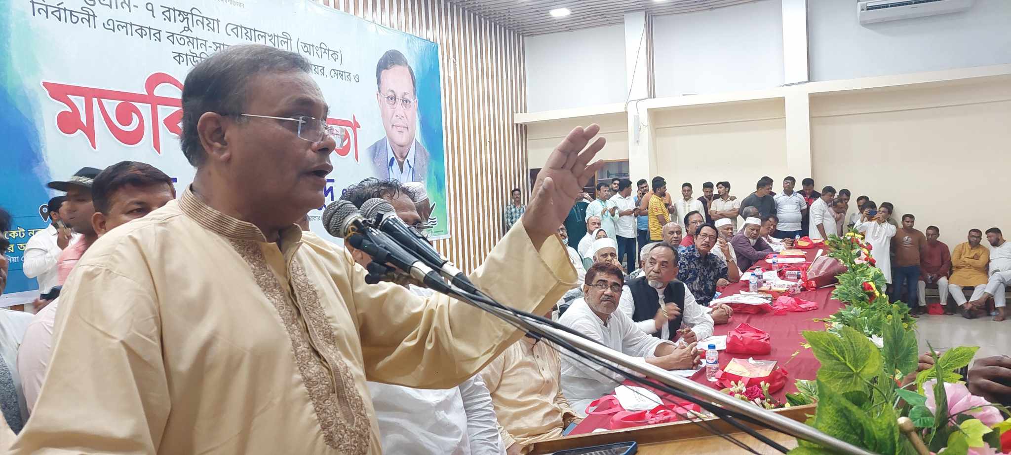 দেশের মানুষ বিএনপিকে মানুষ পোড়ানোর অপরাজনীতির সুযোগ আর দেবেনা : তথ্যমন্ত্রী