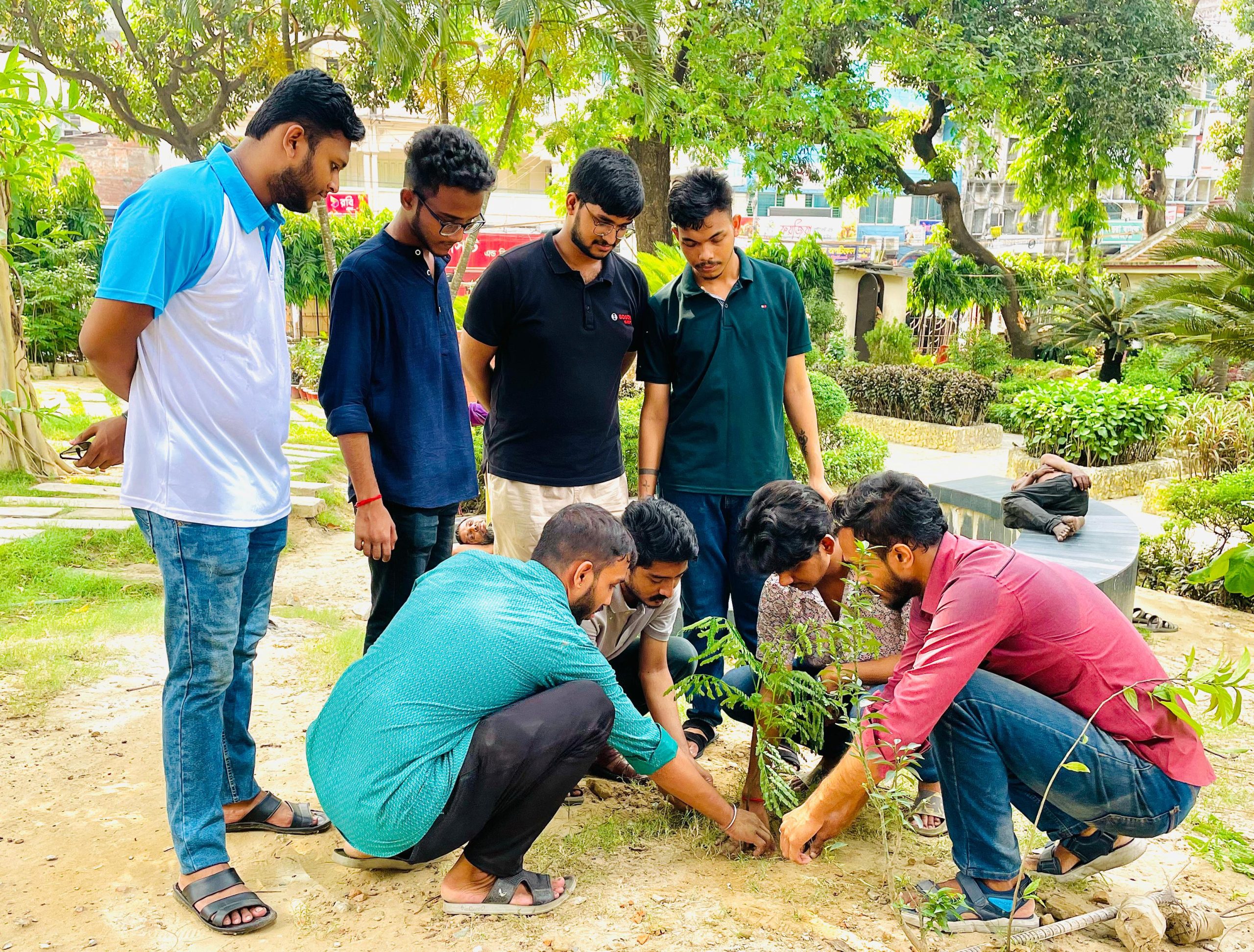 আন্দরকিল্লা ওয়ার্ড ছাত্রলীগের বৃক্ষরোপণ কর্মসূচি