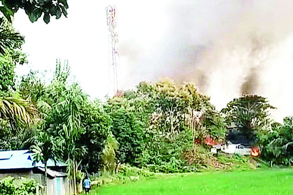 আবার অশান্ত পাহাড়