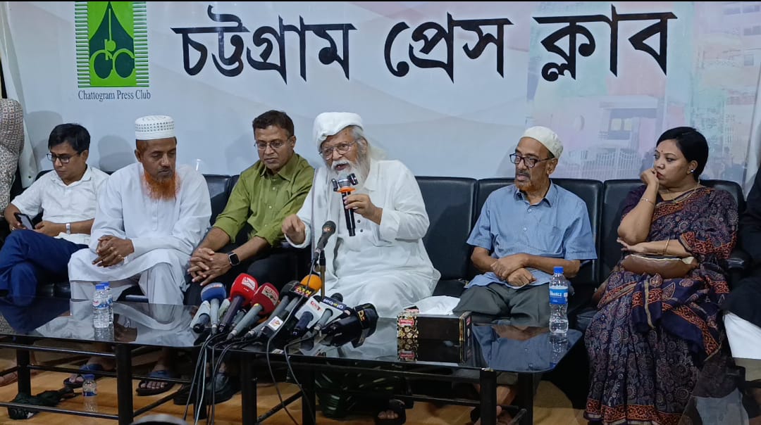সব ধরনের ফ্যাসিবাদ মোকাবেলায় সাংবাদিকদের ভূমিকা রাখার আহবান ফরহাদ মজহারের