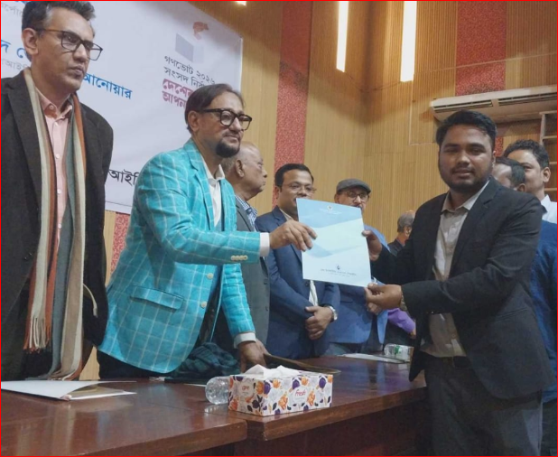 পিআইবির প্রশিক্ষণ কর্মশালার সমাপনী অনুষ্ঠানে মেয়র বিএনপি আমলে নির্বাচনের স্বচ্ছতা নিয়ে প্রশ্ন ওঠেনি