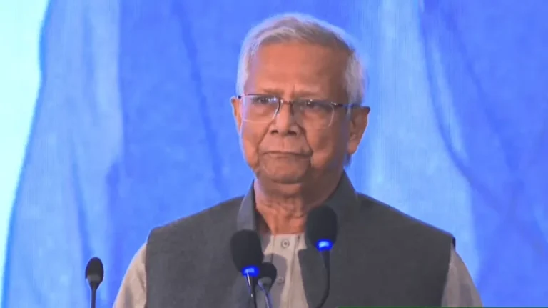 ড. ইউনূসের দেশত্যাগে নিষেধাজ্ঞা চেয়ে আবারও আইনি নোটিশ