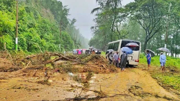 কক্সবাজারে ভারী বর্ষণে বন্যা:১০ গ্রাম প্লাবিত